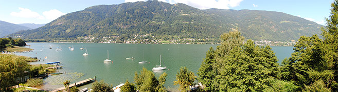 Panoramablick über den Ossiacher See